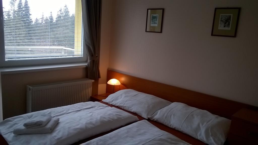 Apartman Golem Tatranska Strba Appartement Buitenkant foto